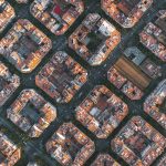 Volar drones en Barcelona con coordinación y permisos en entorno urbano